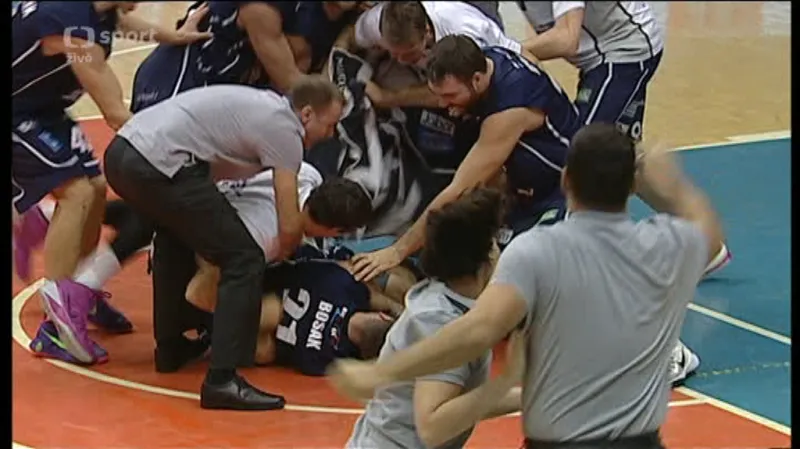 Sestřih basketbalového utkání Prostějov - Děčín