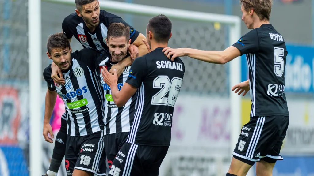 Radost fotbalistů Českých Budějovic