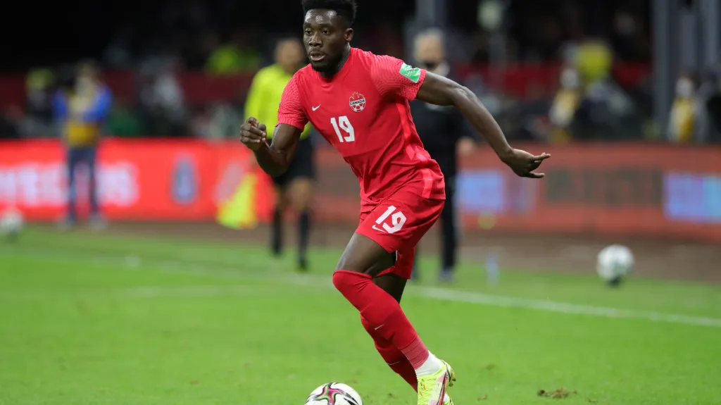Alphonso Davies v dresu Kanady
