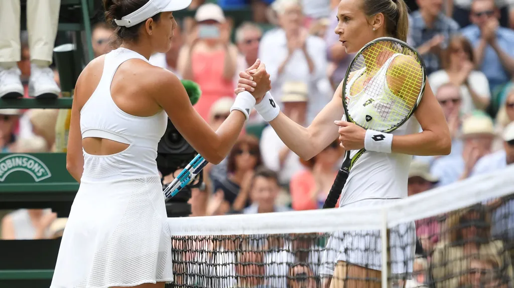Garbiňe Muguruzaová (vlevo) s Magdalénou Rybárikovou