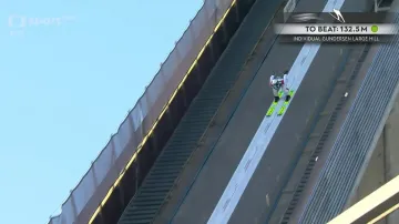 Skoky Konvalinky a Vytrvala na velkém můstku v Lahti