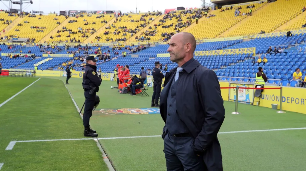 Zklamaný trenér Las Palmas Paco Jémez