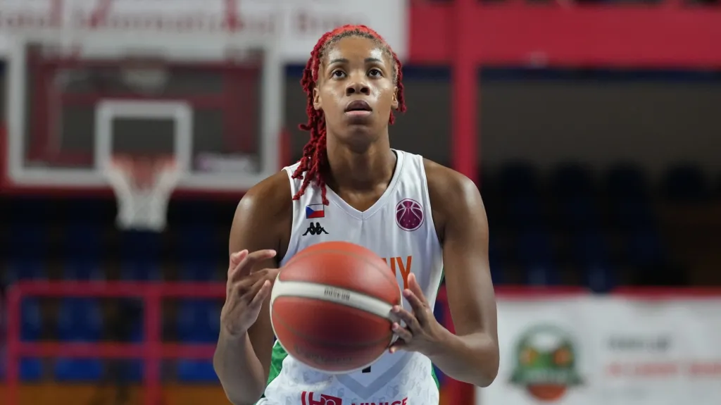 Basketbalistka Žabin Bria Holmesová