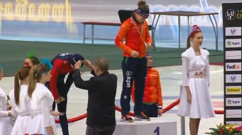 Sestřih ME ve víceboji rychlobruslařek s reakcí Sáblíkové