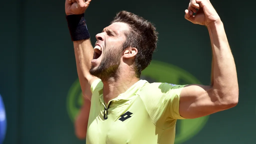 Jiří Veselý se raduje z triumfu na Czech Open