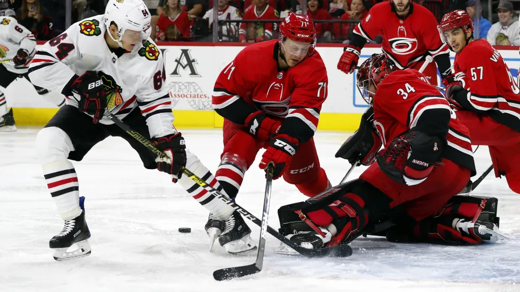 Petr Mrázek proti Chicagu