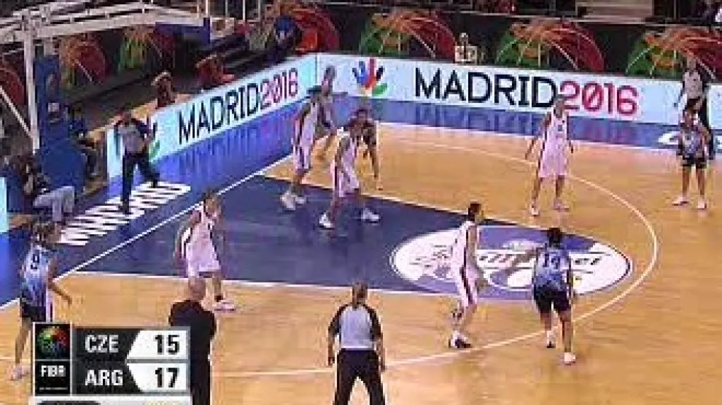 Basketbalové utkání mezi českými reprezentantkami a Argentinou