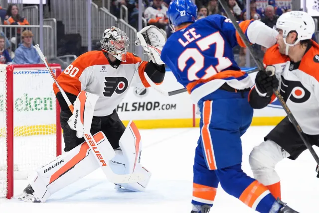 Vladař pomohl Philadelphii k výhře nad Islanders, Dostál šestkrát inkasoval