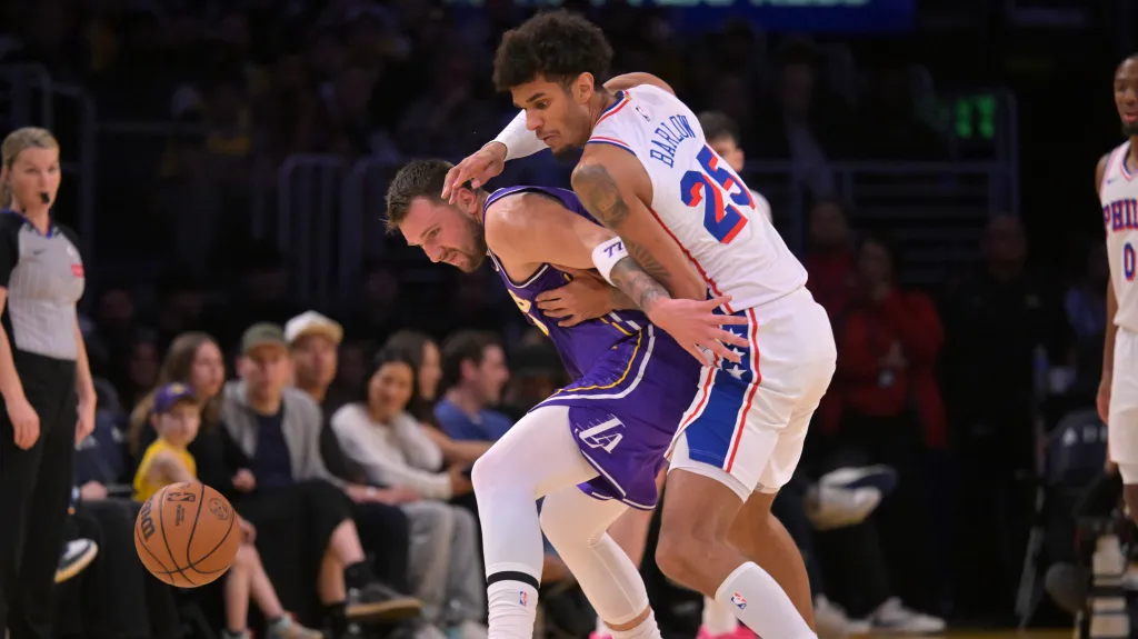 Luka Dončič za Los Angeles a Dominic Barlow za Philadelphii