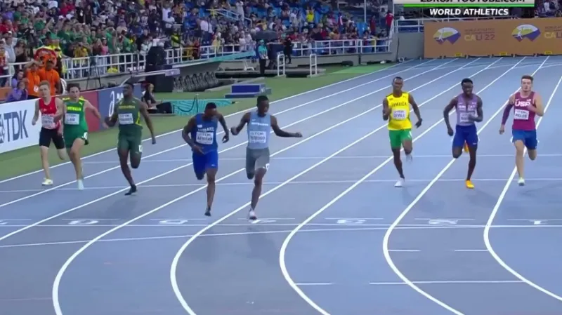 Doběh dvoustovky na MS juniorů