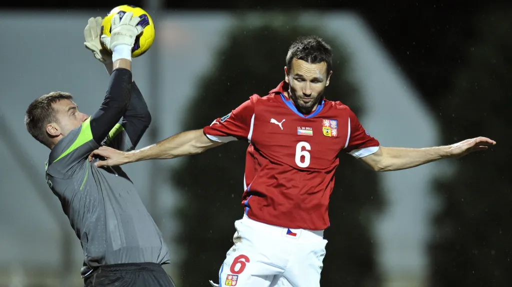 Tomáš Sivok v utkání s Litvou