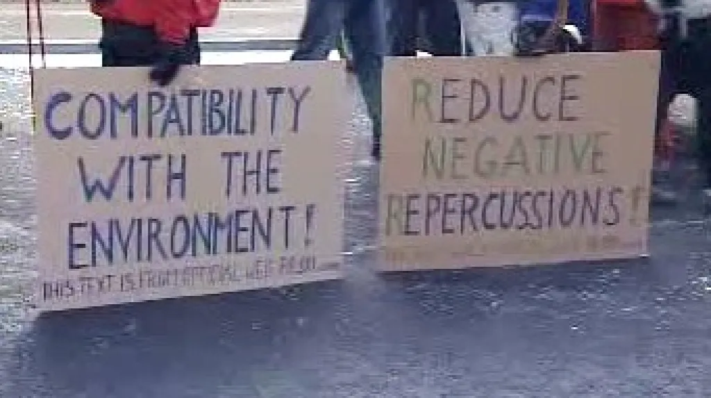 Demonstrace proti postupu organizátorů