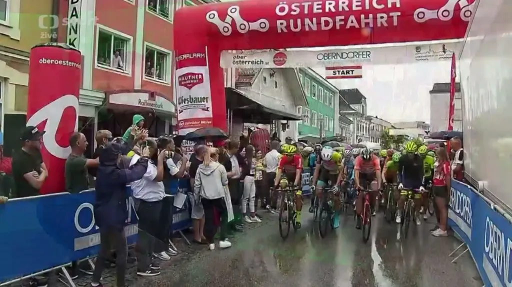 Rakousko objíždí na kole Černý a Turek