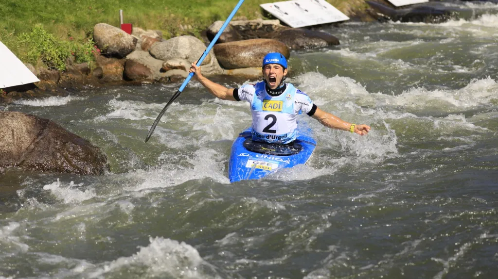 Slavící Jiří Prskavec