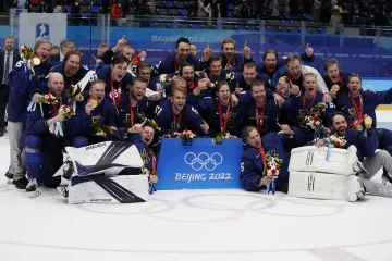Hokejisté Finska po vítězství na olympijském turnaji