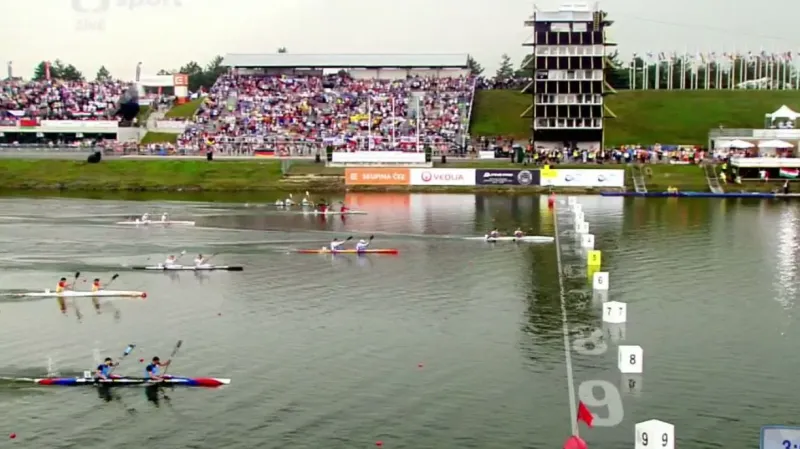 Bronzové finále deblkajaku Špicar - Havel na 1000 metrů