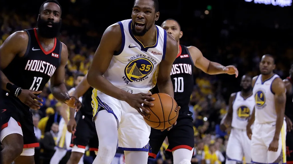 Kevin Durant v zápase s Houstonem