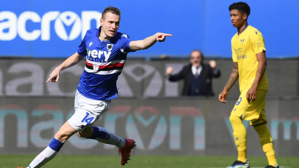 Jakub Jankto slaví gól v síti Hellasu Verona