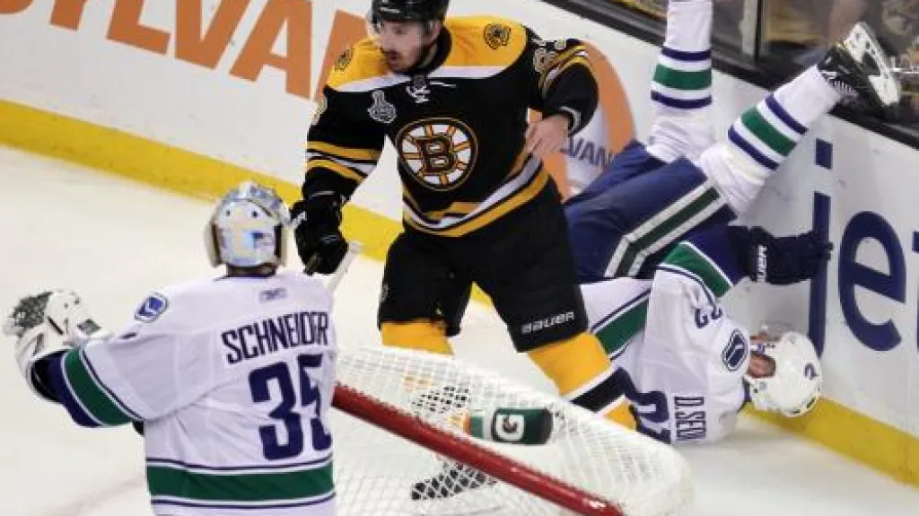 Finálové utkání Boston - Vancouver