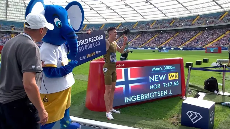 Světový rekord Jakoba Ingebrigtsena na trati 3000 metrů