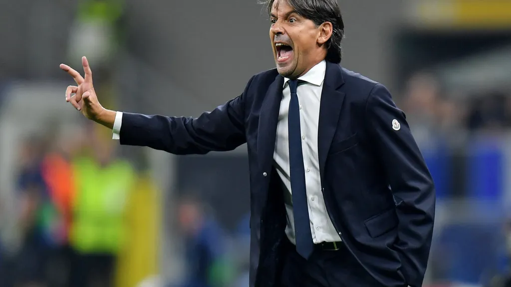Simone Inzaghi na lavičce Interu Milán
