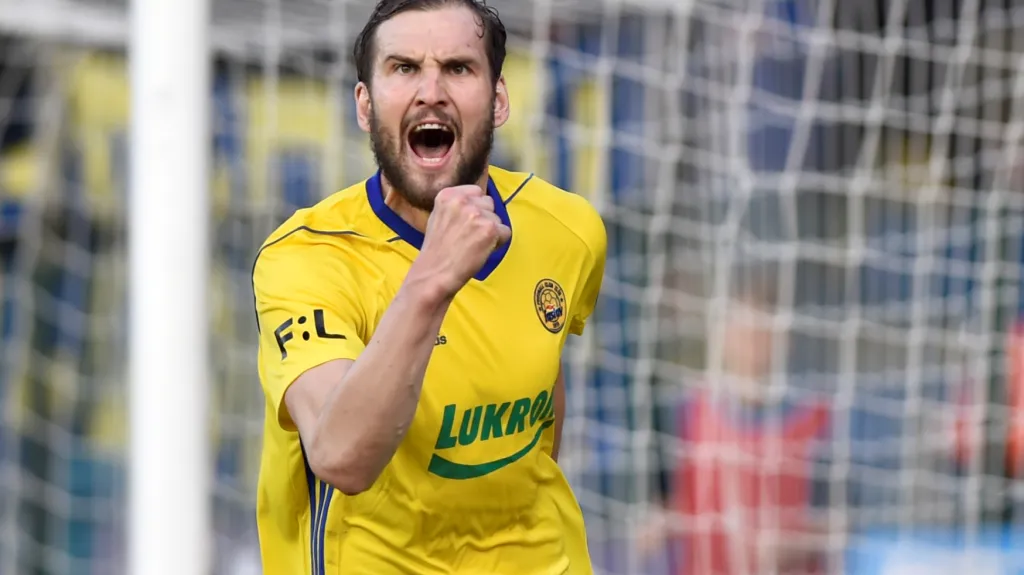 Tomáš Poznar ze Zlína se raduje z gólu