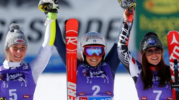 Brignoneová, Shiffrinová a  Weiratherová
