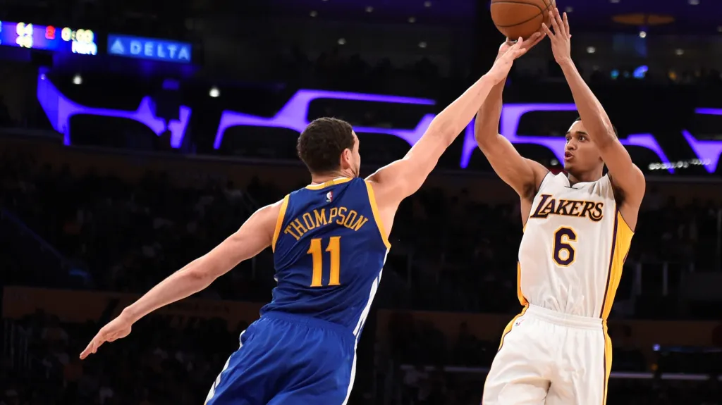 Utkání Los Angeles Lakers - Golden State Warriors