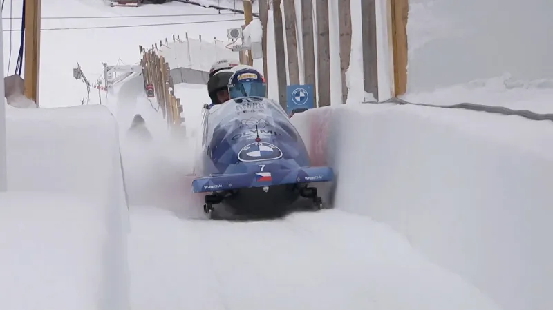 Dvořákovu čtyřbobu se ve Svatém Mořici nedařilo