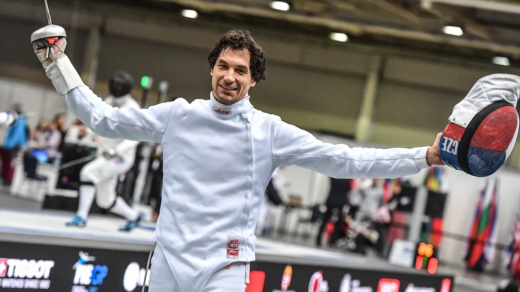 Kordista Jiří Beran se raduje z vítězství