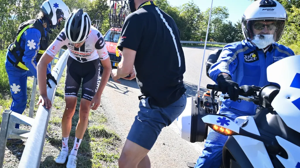 Tiesj Benoot po pádu na Tourde France