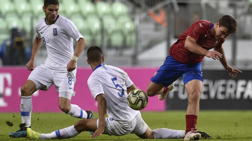Pavel Bucha v utkání proti Řecku