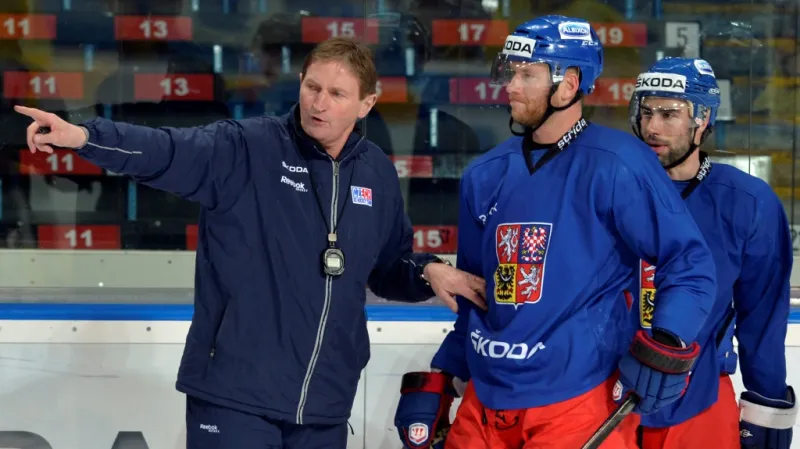 Trenér Alois Hadamczik a útočníci Jiří Novotný a Zbyněk Irgl