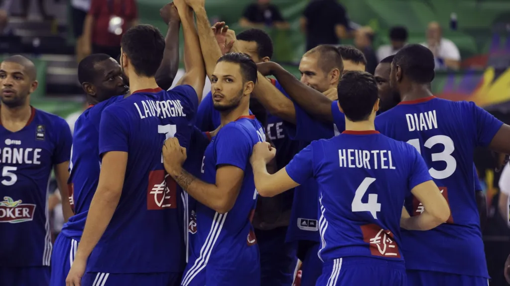 Slavící basketbalisté Francie