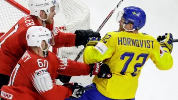Patric Hörnqvist v utkání se Švýcarskem