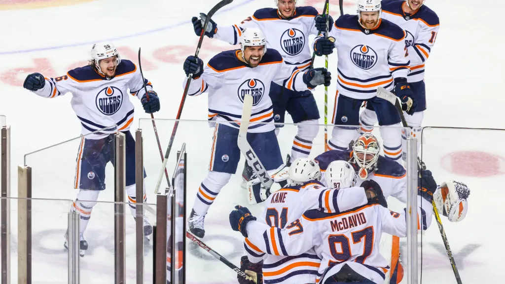 Slavící hokejisté Edmontonu