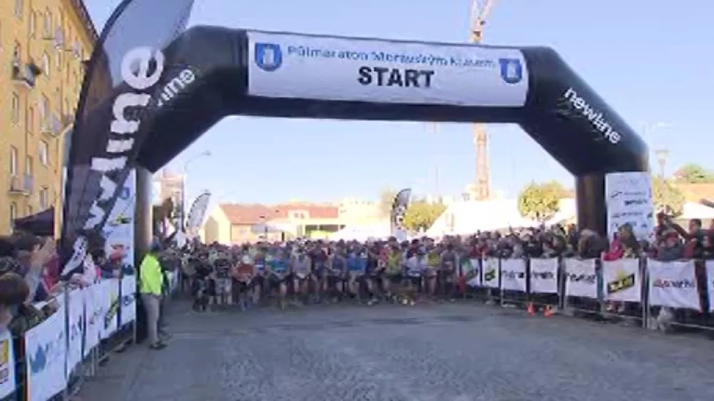V Blansku se běžel půlmaraton Moravským krasem
