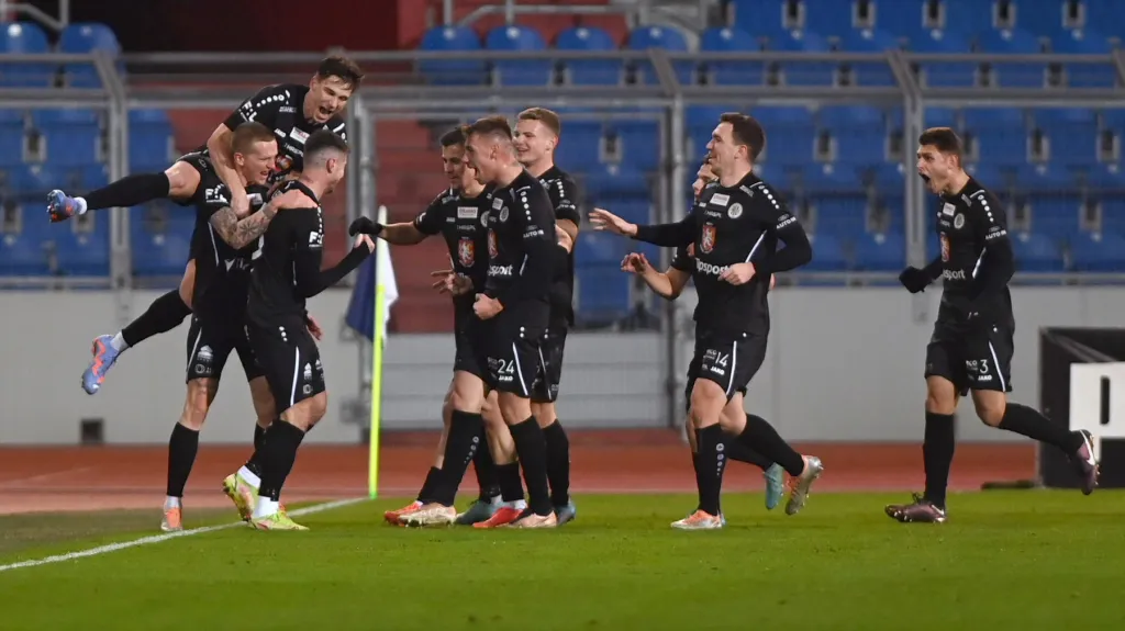 Radost fotbalistů Hradce Králové