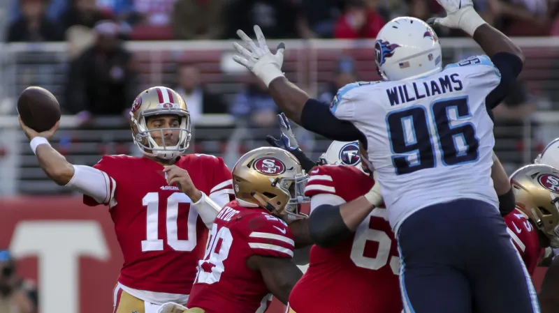 Jimmy Garoppolo v utkání s Tennessee
