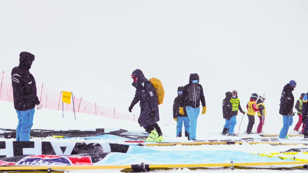 Mlha nad kopcem ve švýcarském Lenzerheide
