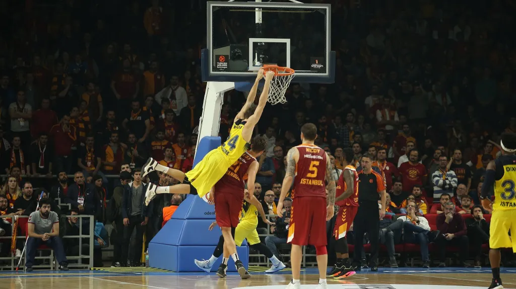 Smeč Jana Veselého