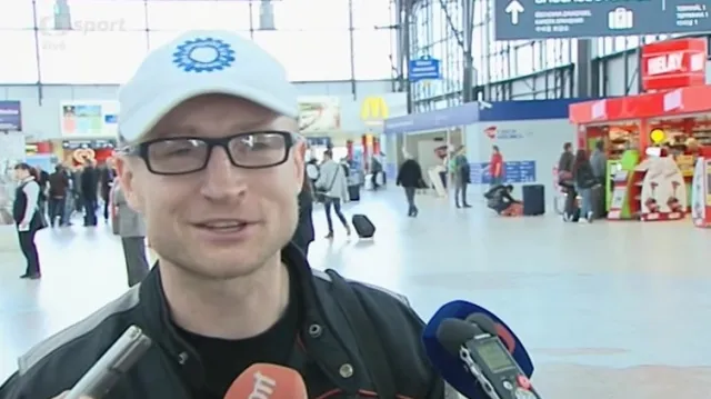 Konečný odletěl k zápasu o titul mistra světa