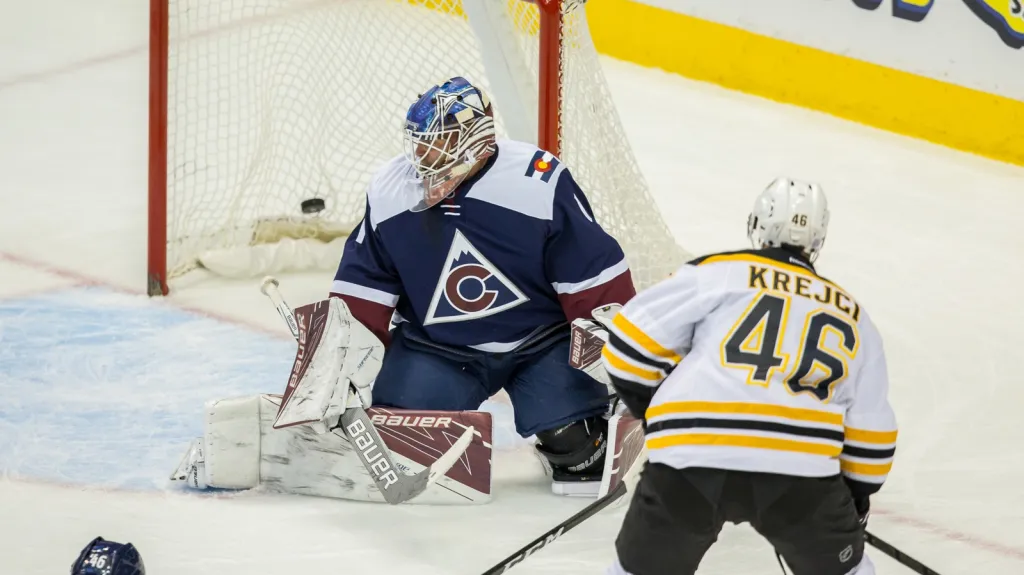 David Krejčí skóruje proti Coloradu