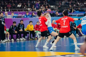 Utkání českých házenkářek s Koreou