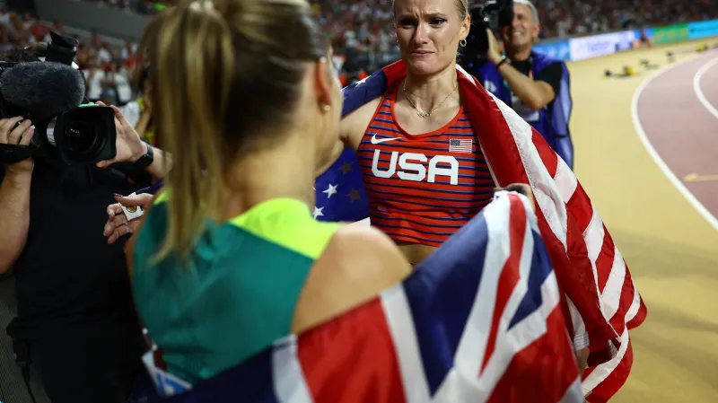 Společné zlato. Sdílená radost v tyčkařském sektoru