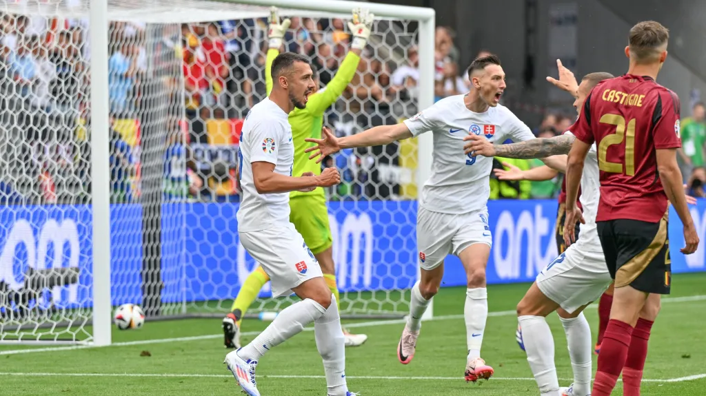Slováci slaví gól do sítě Belgie
