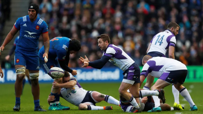 Greig Laidlaw v utkání s Francií