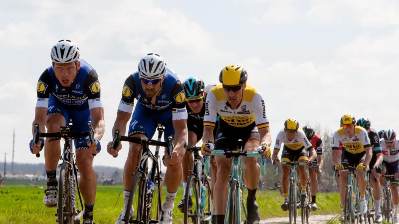 Závod Paříž-Roubaix měl na programu už svůj 114. ročník