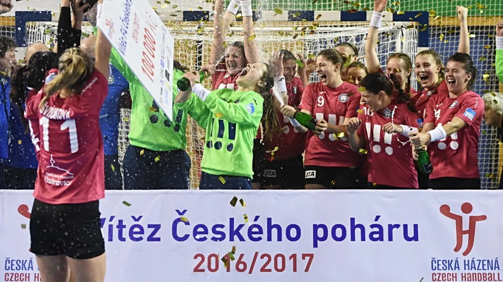 Házenkářky Poruby vyhrály Český pohár