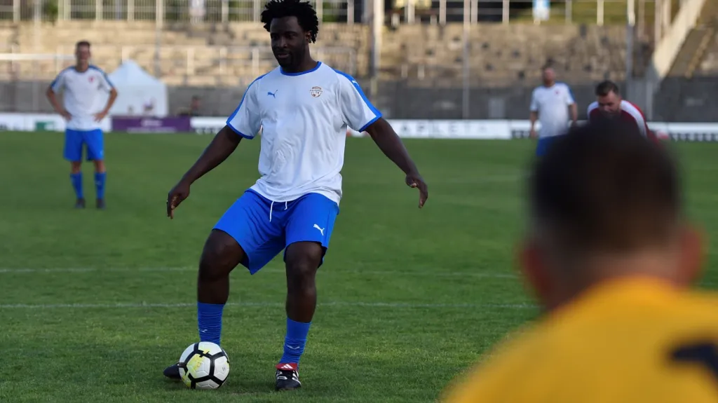 Wilfried Bony na exhibici v Brně